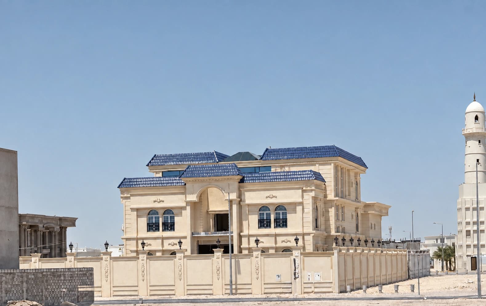 Light Blue Selectum (La Escandella)، Doha, Qatar